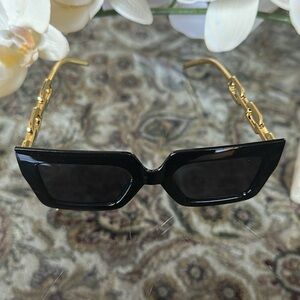 ALDO NEW SUN GLASSES